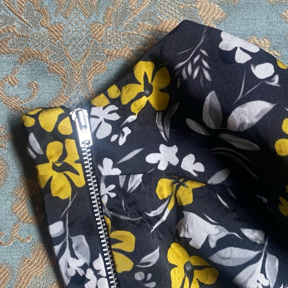 Racil Atlas Polka Jacquard twisted crop top - Picture 2 of 7